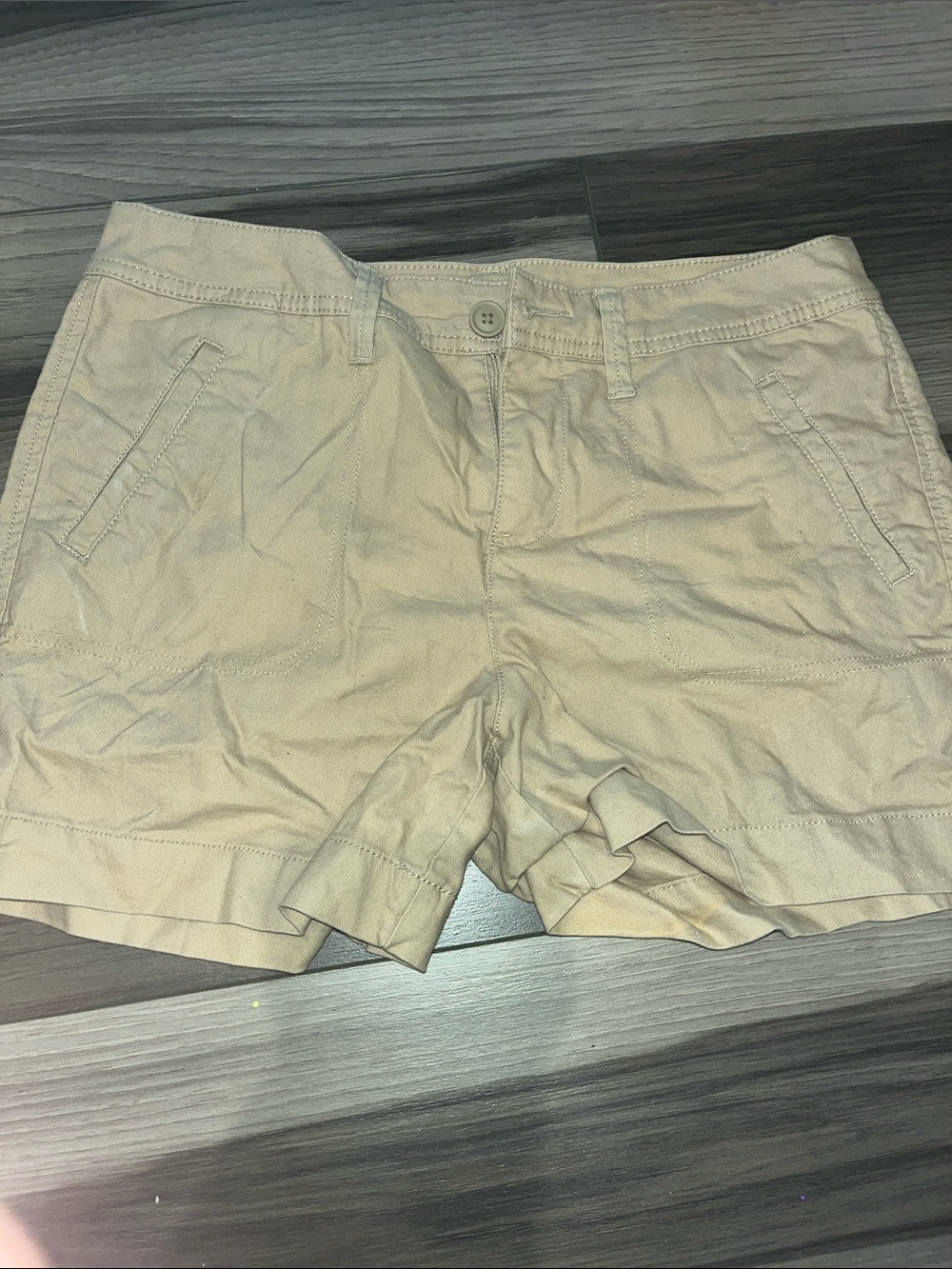 Women’s Tan Cargo Shorts